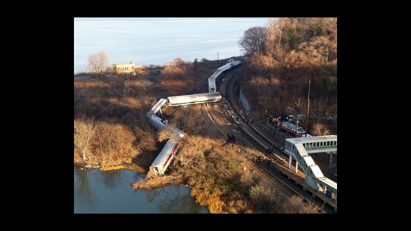 New York, treno deraglia nel Bronx: 4 morti, 63 feriti