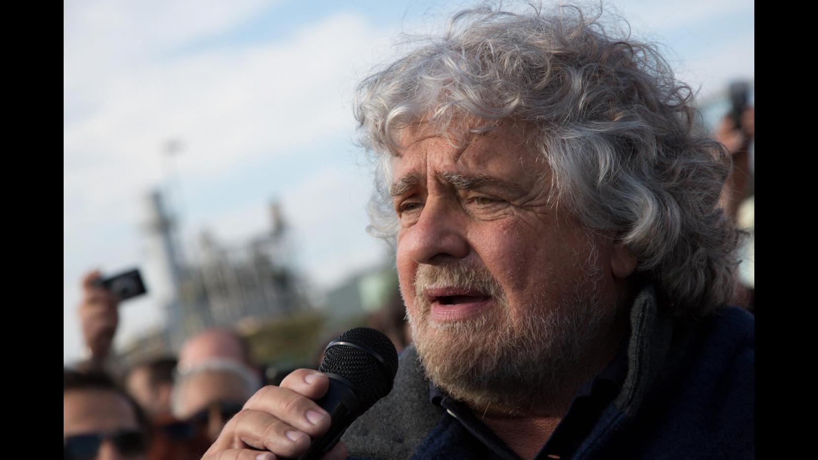 Grillo al VDay: Impeachment per Napolitano, se ne deve andare. Daremo estrema unzione a politici