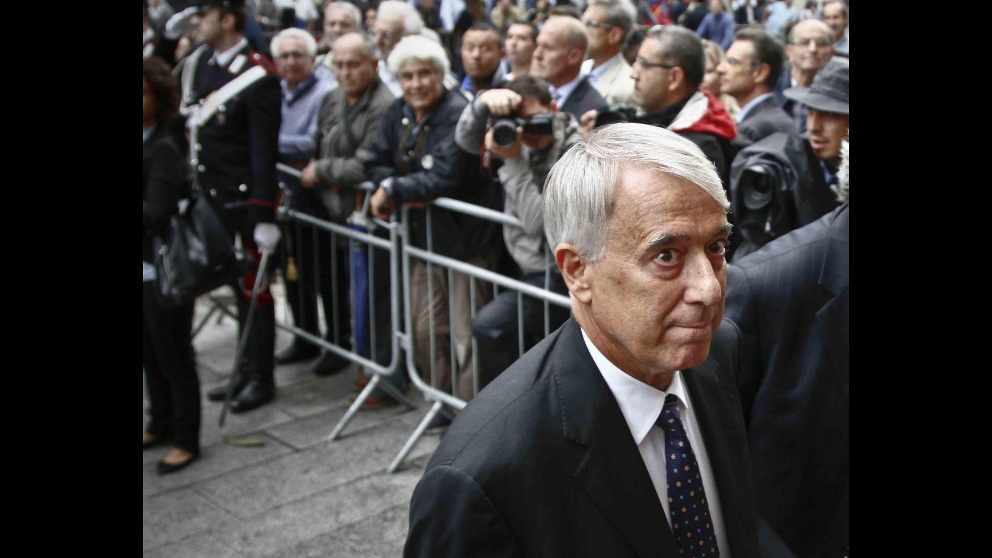 Lombardia, Pisapia: Al voto per voltare pagina come a Milano