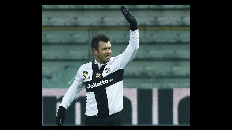 Non basta il 100° gol in Serie A di Cassano, Parma-Bologna 1-1 nel derby emiliano