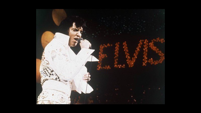 Casa di Elvis Presley a Beverly Hills in vendita a 12,9 mln dollari
