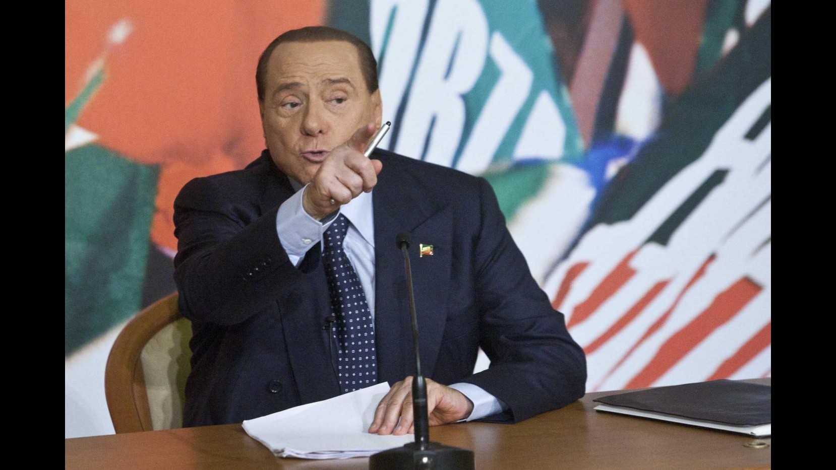 Berlusconi a M5S e Pd: Rimandate voto decadenza o vi vergognerete con i vostri figli