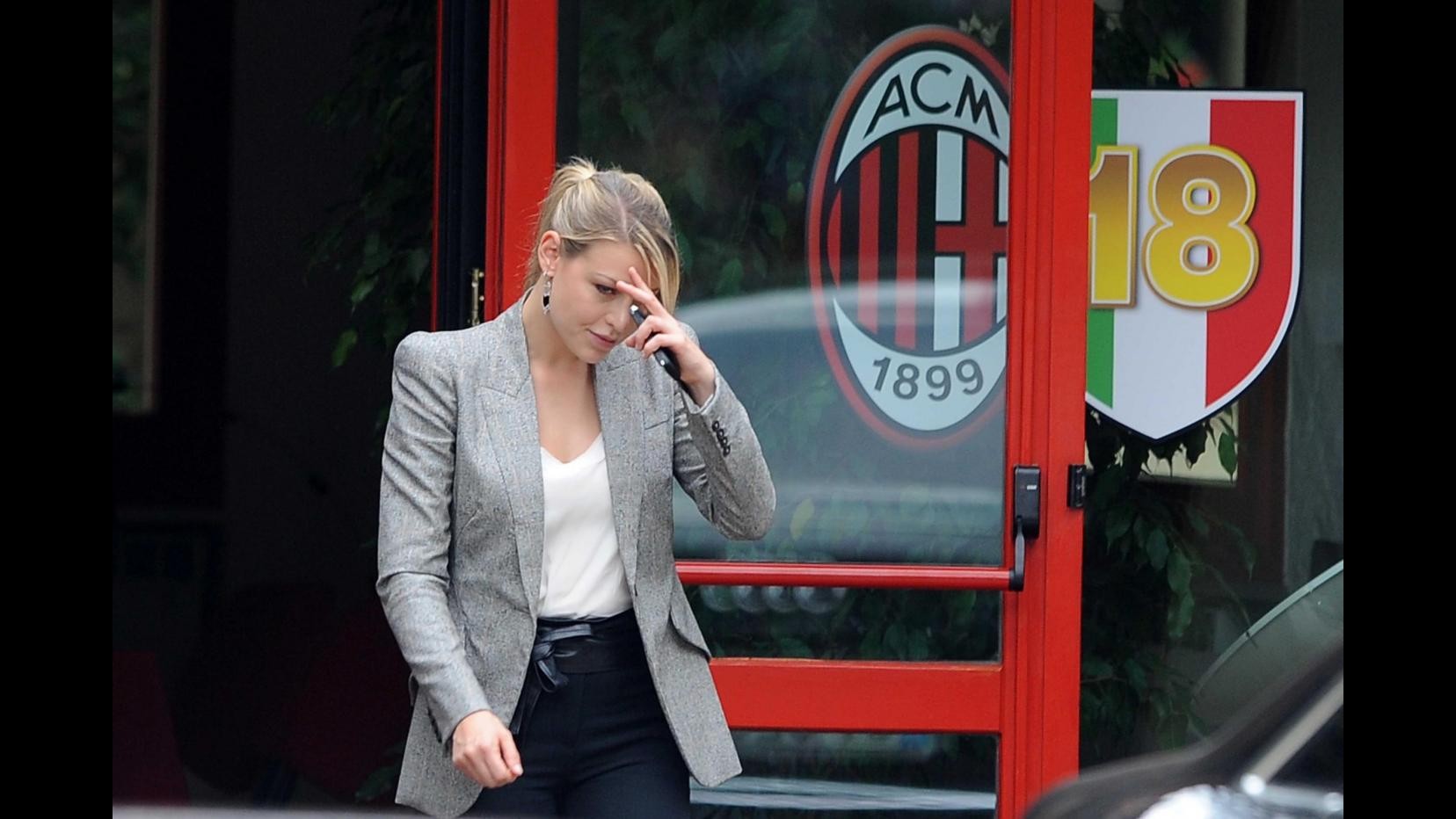 Milan, Barbara Berlusconi a Milanello senza Galliani. Squadra in partenza per Glasgow