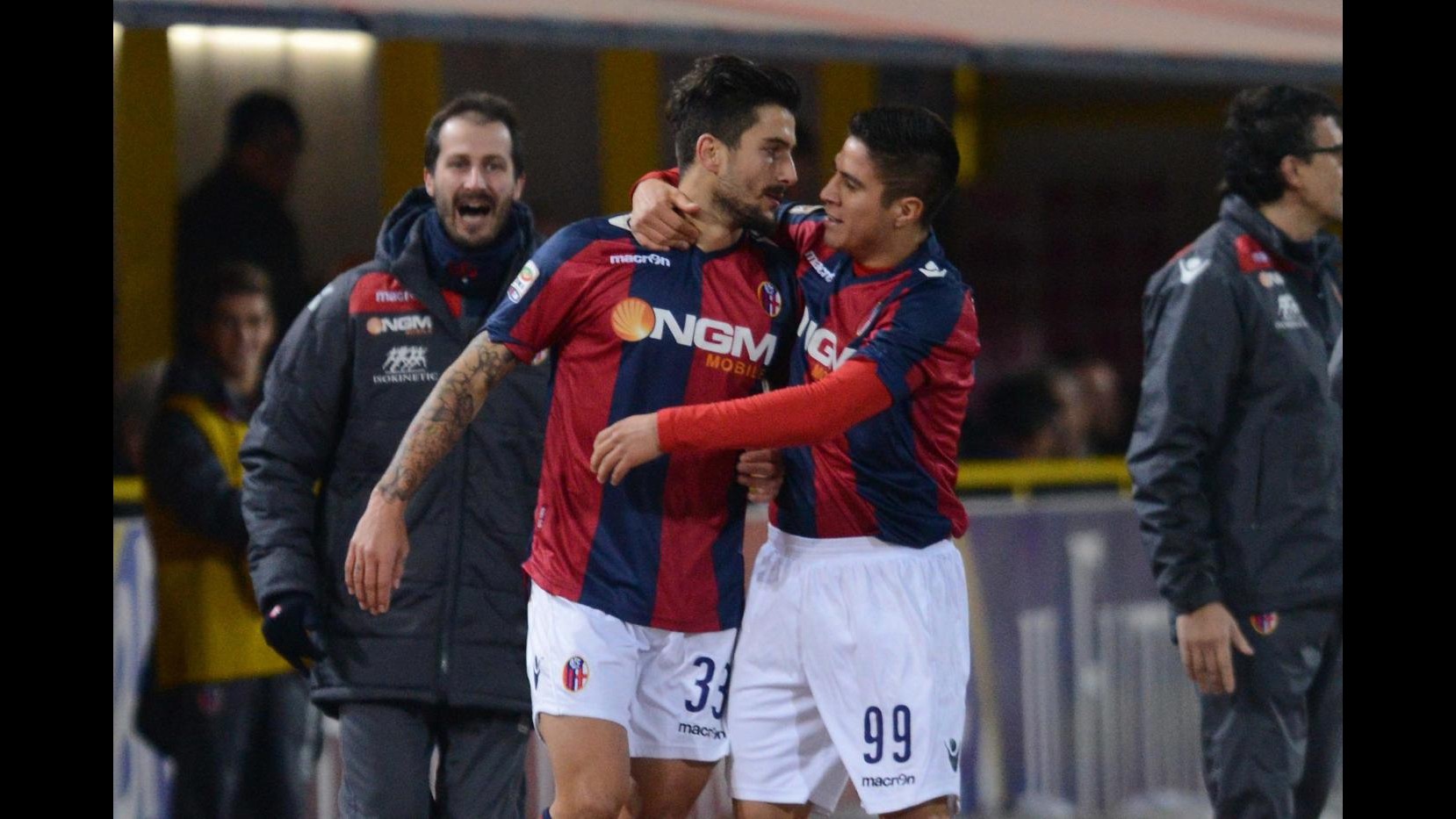Serie A, Inter sbatte contro Curci e la traversa: 1-1 a Bologna, Jonathan risponde a Kone