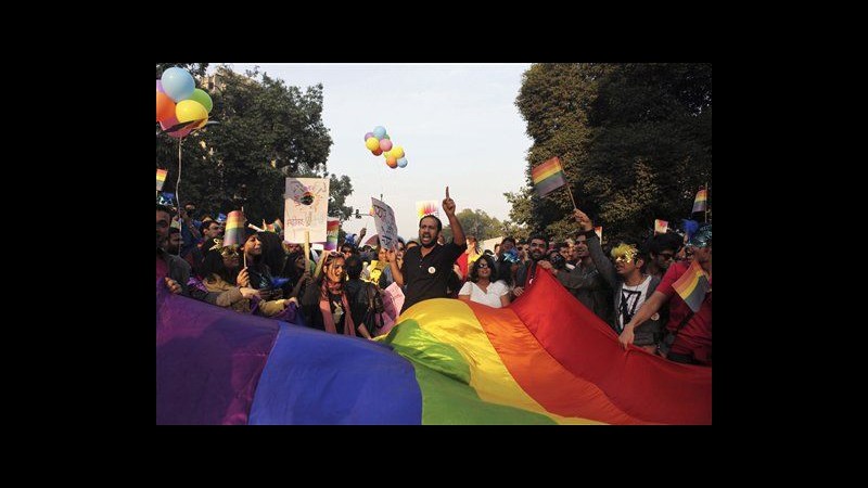 India, per diritti gay centinaia in corteo a Nuova Delhi