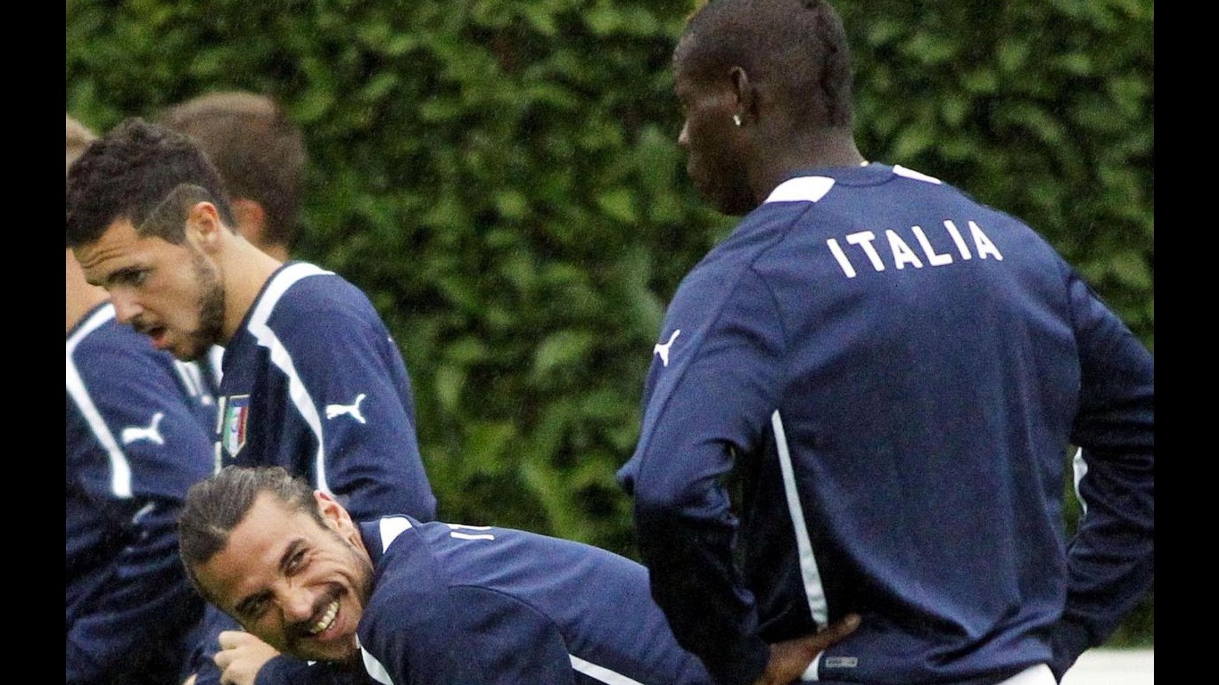 Nazionale, Balotelli rischia forfait per influenza. Botta per Osvaldo