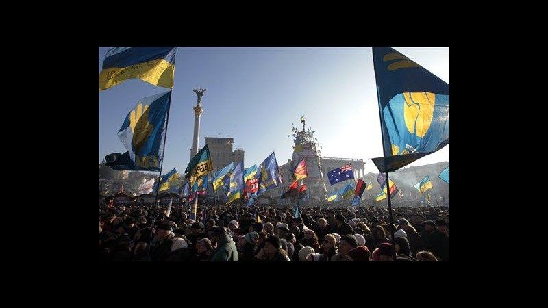 Ucraina, 20mila pro Ue in piazza a Kiev contro governo
