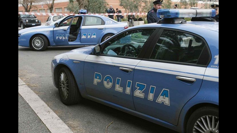 Roma, 87enne uccide la moglie e si getta dal balcone