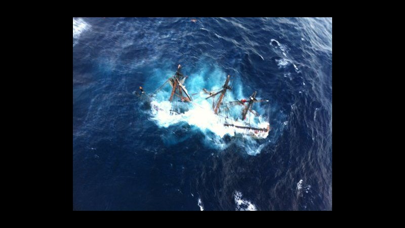Sandy, interrotte ricerche capitano nave Bounty dopo 3 giorni