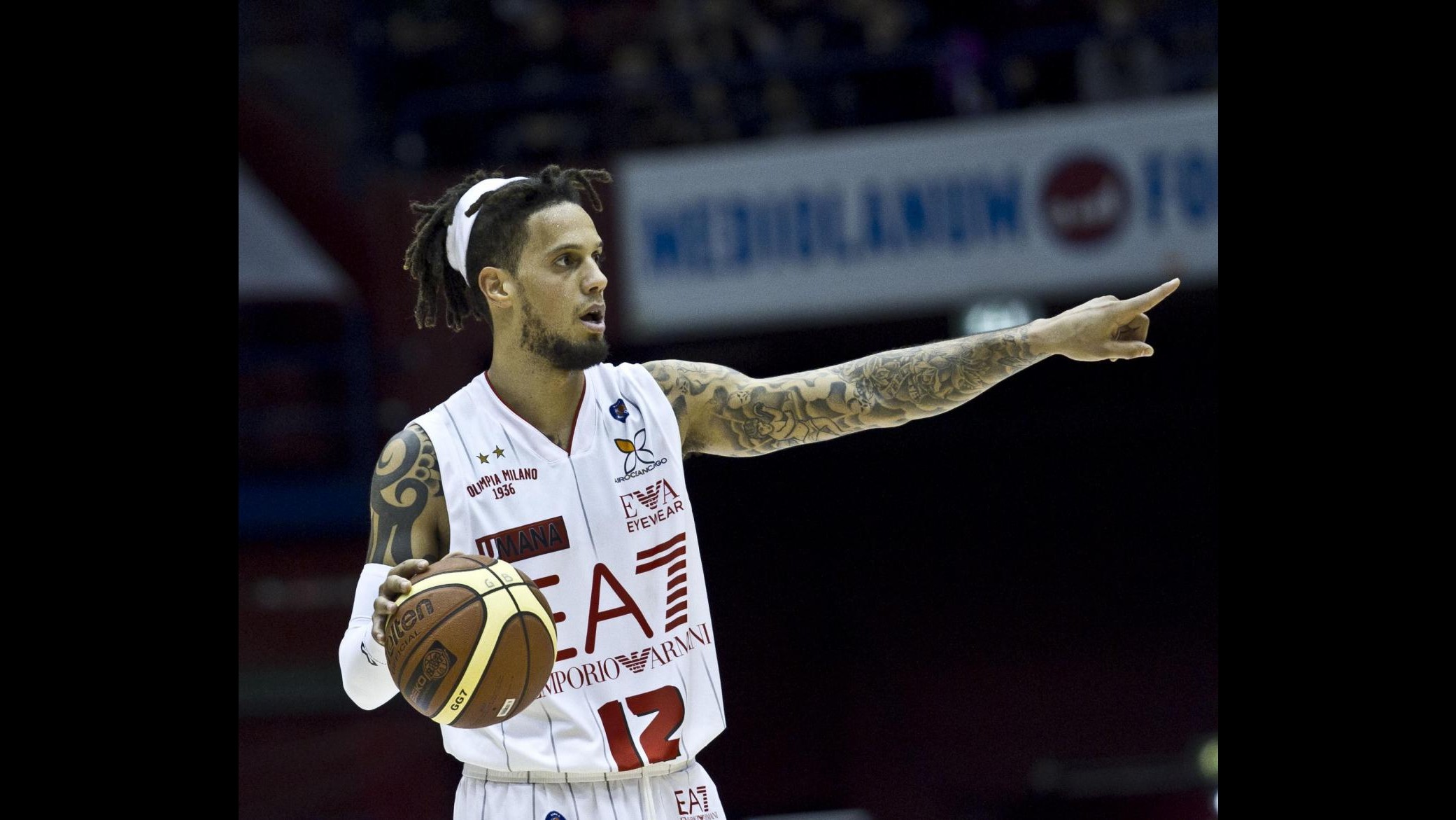 Basket, Serie A: Hackett vince al debutto con Milano, cade Siena. Ko anche Brindisi, Cantù e Sassari