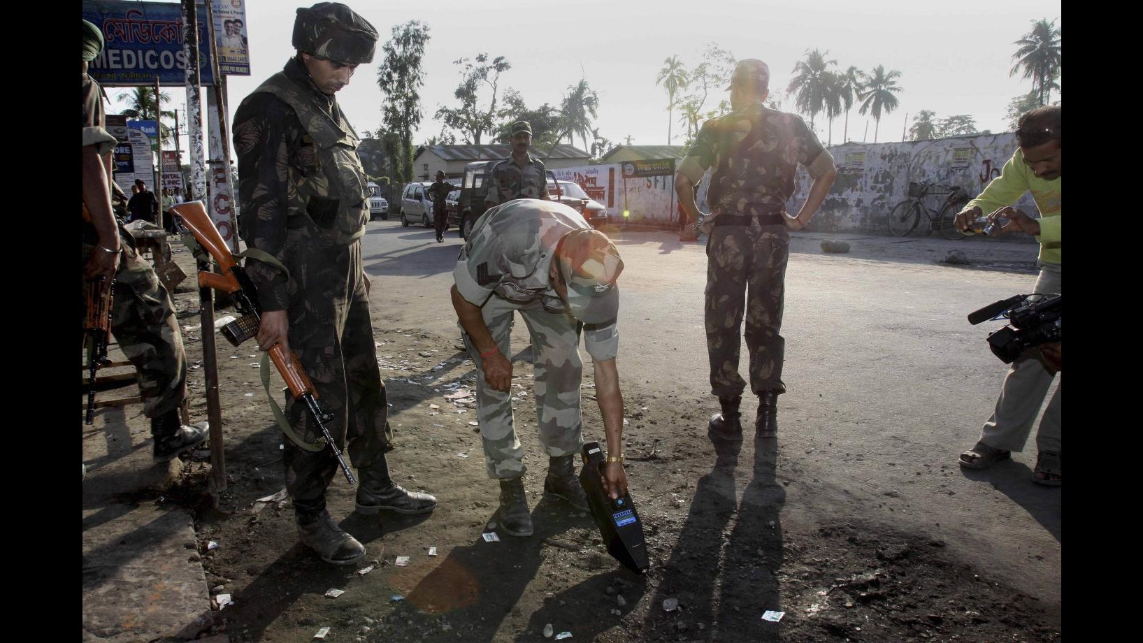 India, esplode bomba nel nordest: 5 morti e 6 feriti