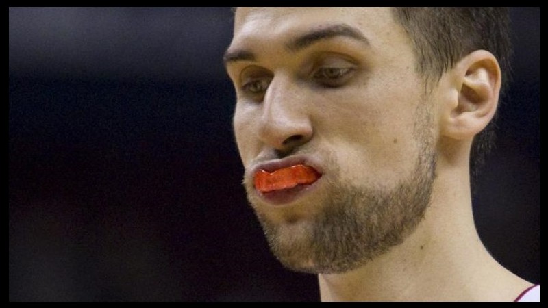 Basket, Nba: Bargnani sottotono, New York travolta da Oklahoma