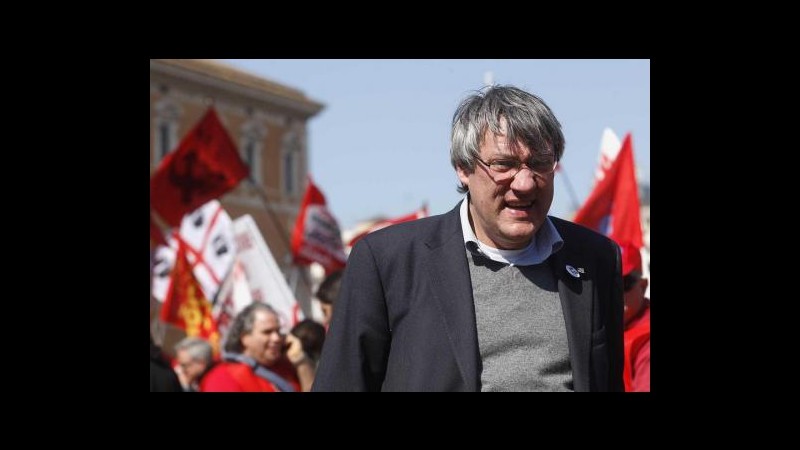 Fiat, Landini (Fiom): Dal Lingotto atto barbaro, intervenga Monti