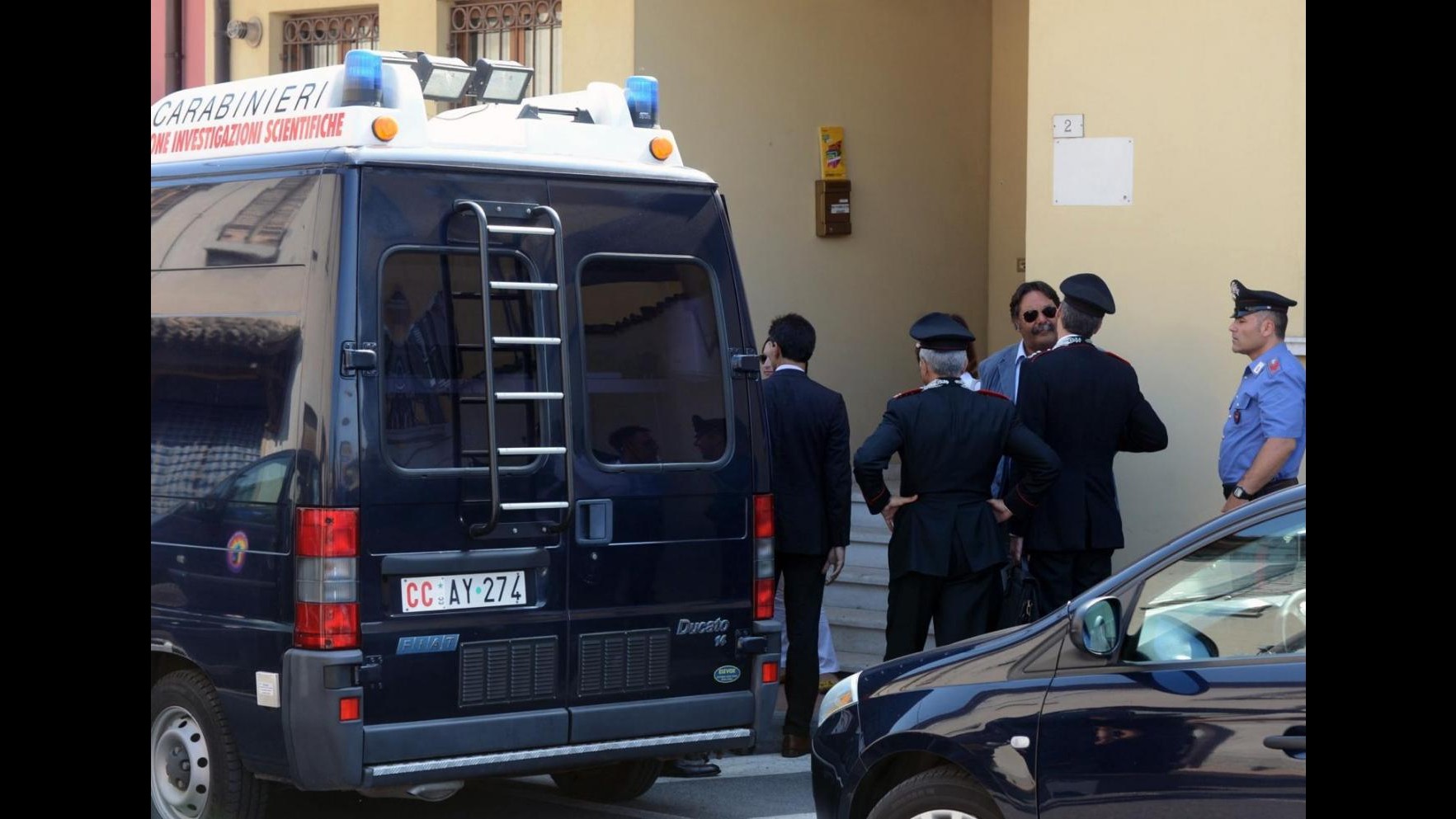 Massa Carrara, 2 morti accoltellati nella notte in rissa: fermato 21enne