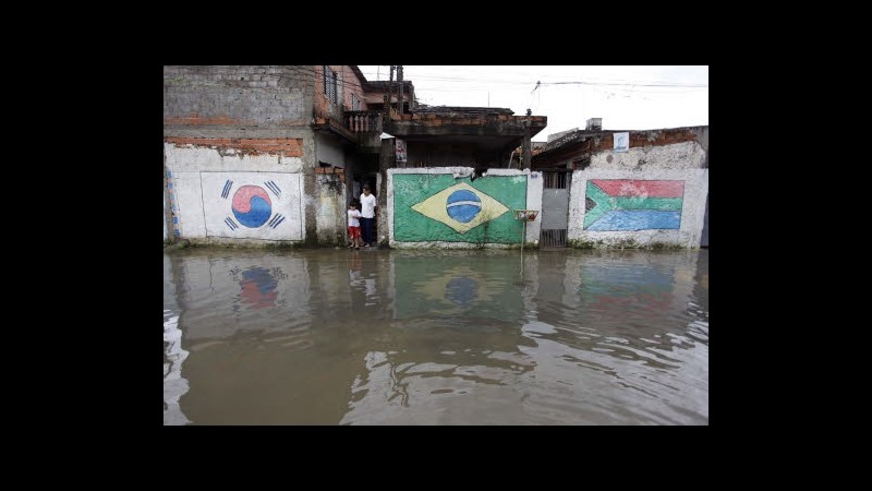 Brasile, allagamenti e frane nel sudest: 20 morti e 40mila evacuati