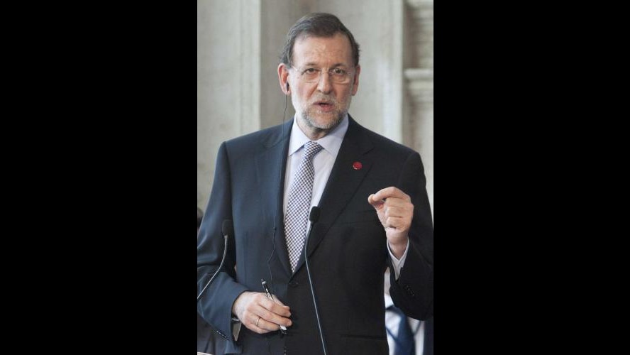 Spagna, Rajoy: Non abbiamo bisogno di aiuti, non escludo in futuro