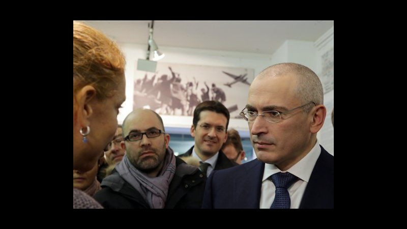 Khodorkovsky: Basta prigionieri politici, mi impegnerò per liberarli