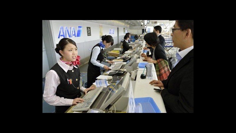 Giappone, aeroporto Sendai chiuso per bomba II guerra mondiale
