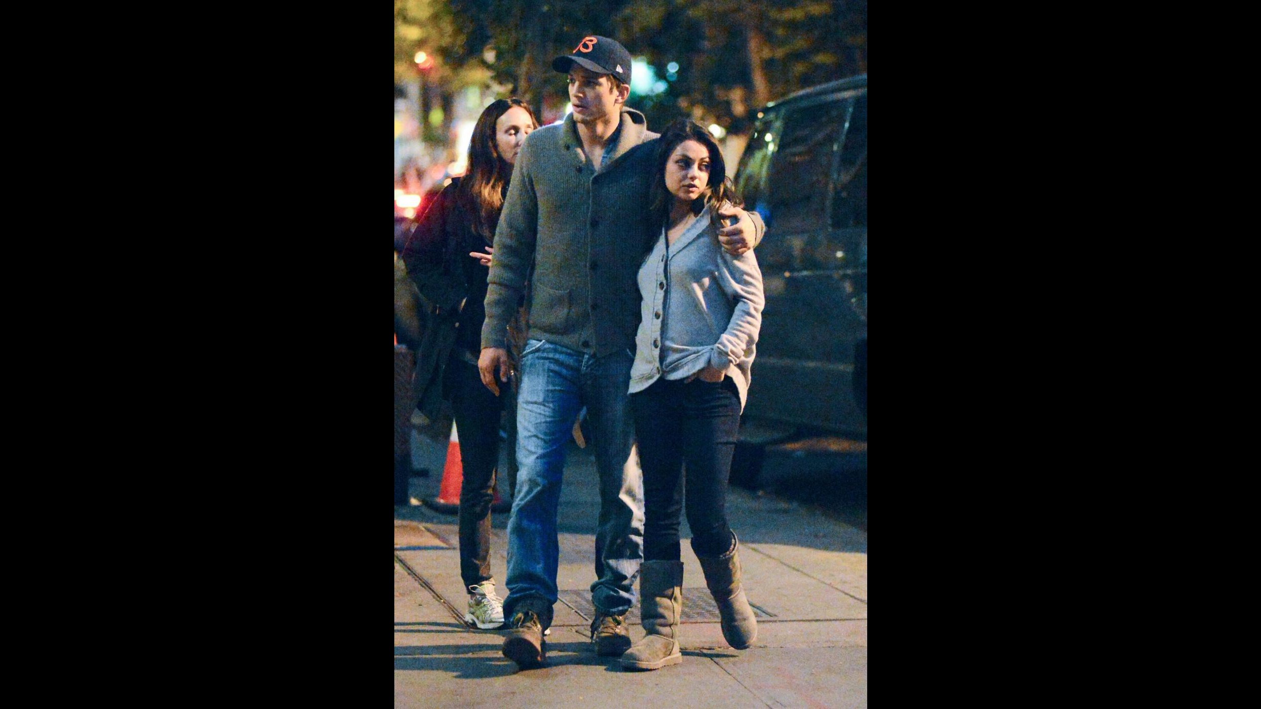 Mila Kunis smentisce: Non sono incinta