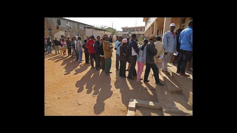 Madagascar, urne aperte per ballottaggio parlamentari e presidenziali