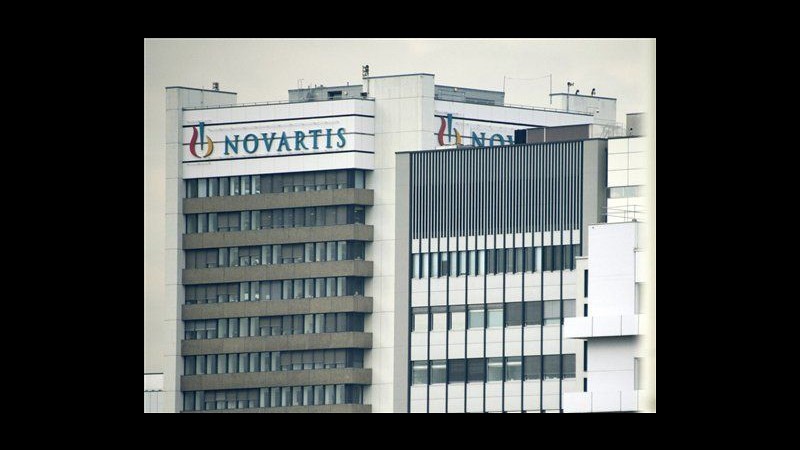 Influenza, indagini Nas su Novartis che definisce sicuri i vaccini