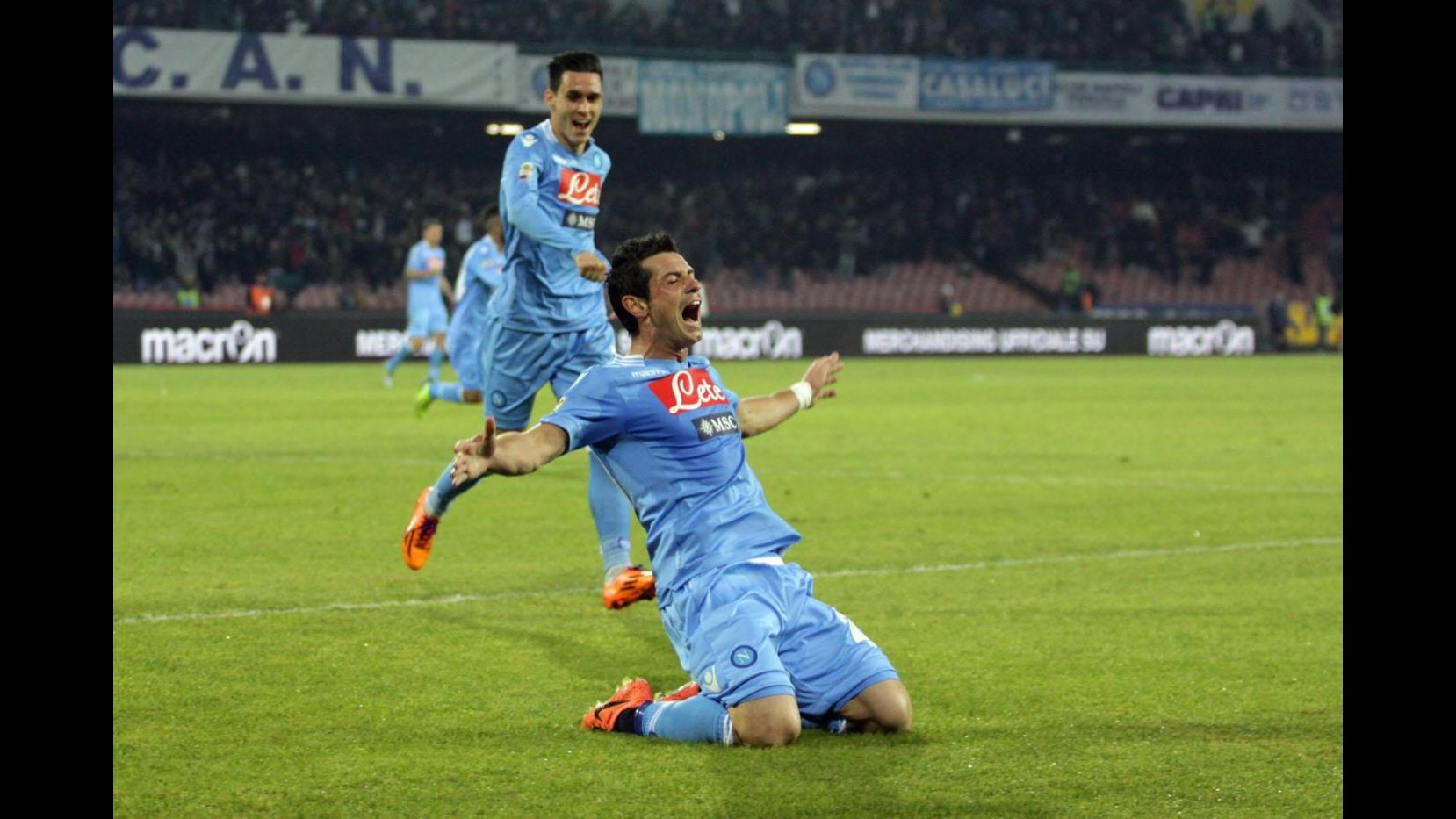 Serie A, Napoli-Inter 4-2 nel posticipo: ritorno amaro per Mazzarri al S. Paolo