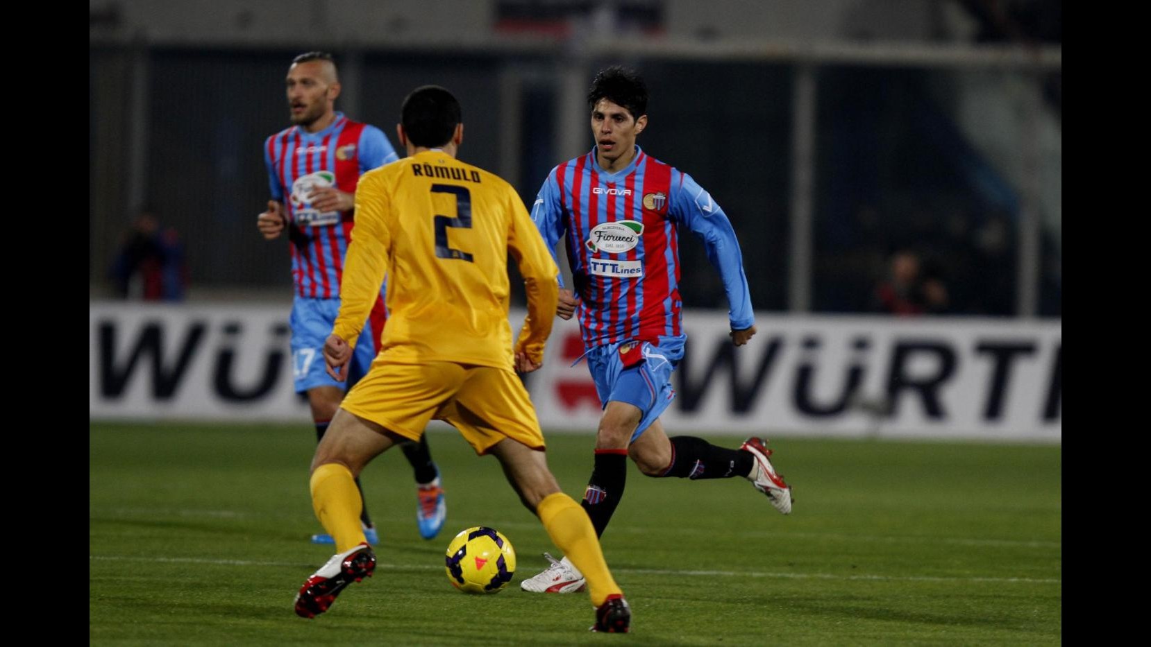 Serie A, Rafael salva il Verona a Catania: 0-0 ed etnei ultimi