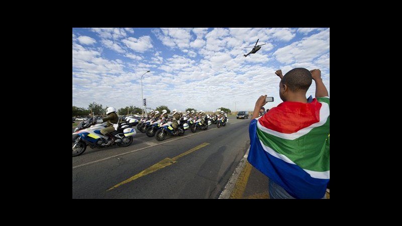 Mandela, salma verso Qunu: addio del Congresso nazionale a Waterkloof