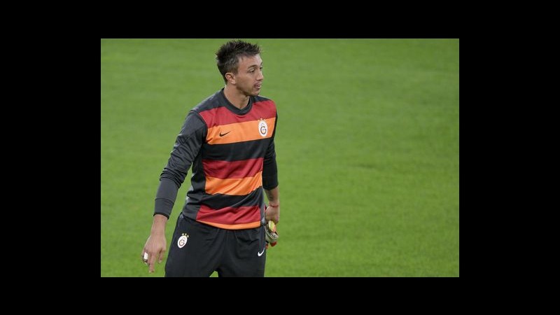 Muslera si scusa con Juve dopo foto leone-zebra: Non volevo mancare di rispetto