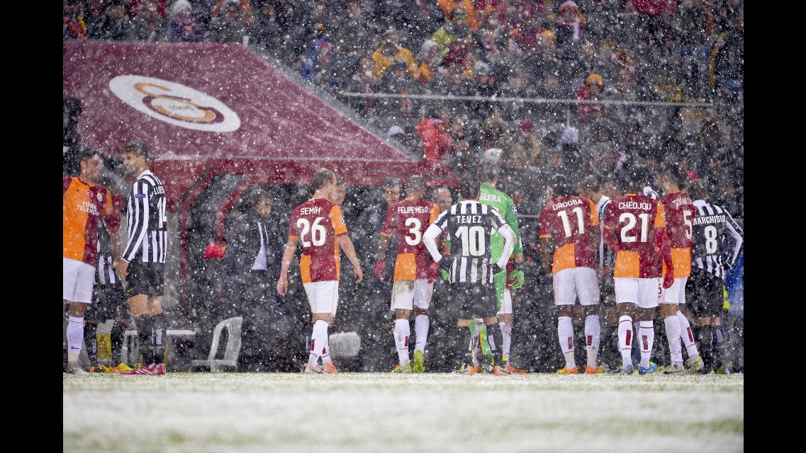 Champions League,  Galatasaray-Juventus rinviata per neve. Si gioca oggi alle 14