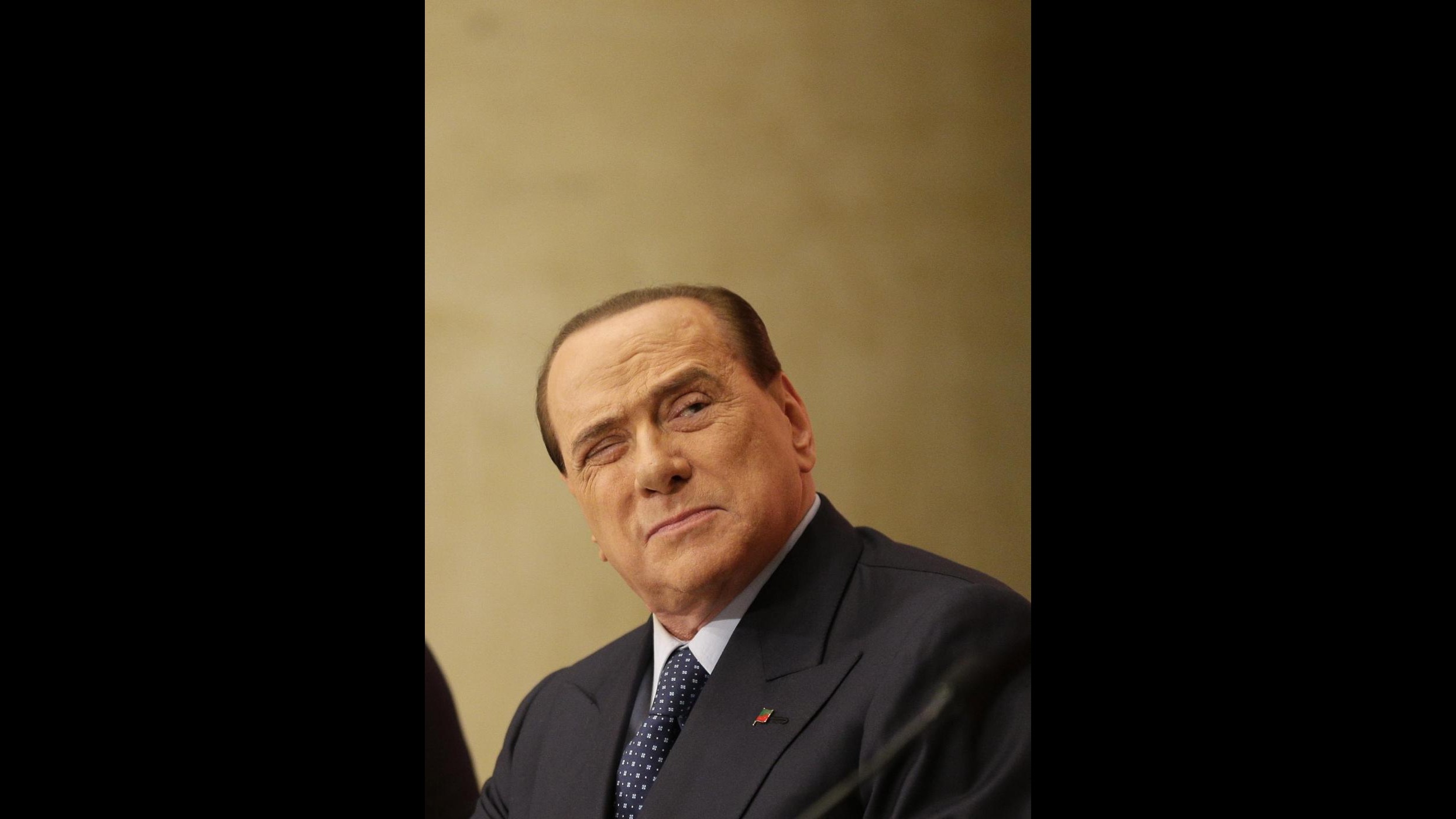 Berlusconi, visita a squadra con Barbara: Ho abbracciato giocatori per farli sentire da Milan