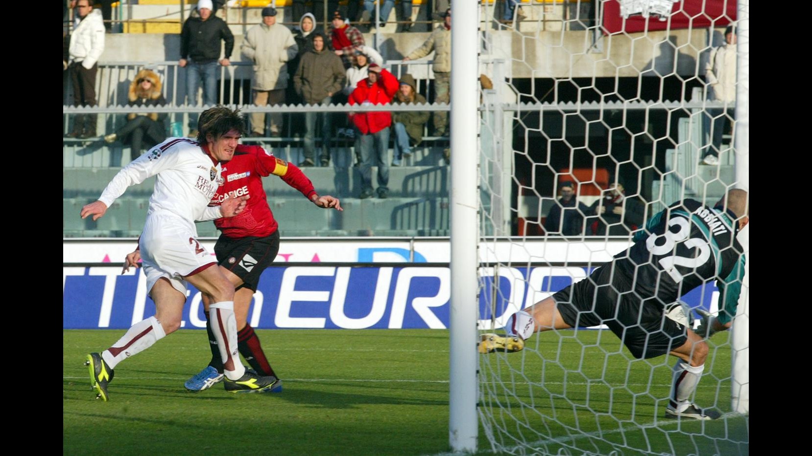 Fifa: ok a introduzione tecnologia su linea di porta