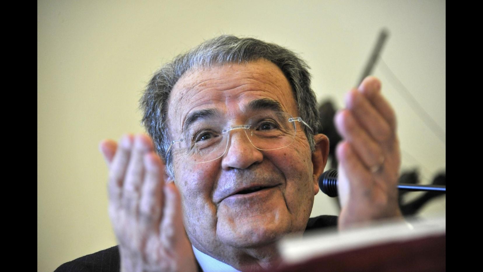 Bersani, Prodi va da lui: E’ in forma. Parlato di Renzi-Cav? Affrontato tutto