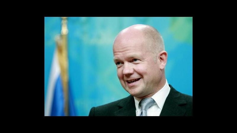 Crisi, Hague: Eurozona intensifichi sforzi, ma no più potere a Ue