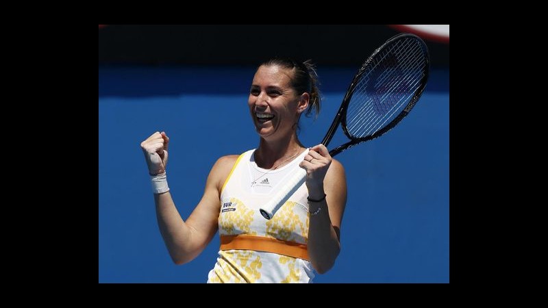 Australian Open, Pennetta batte Kerber e vola ai quarti. Serena Williams ko con la Ivanovic