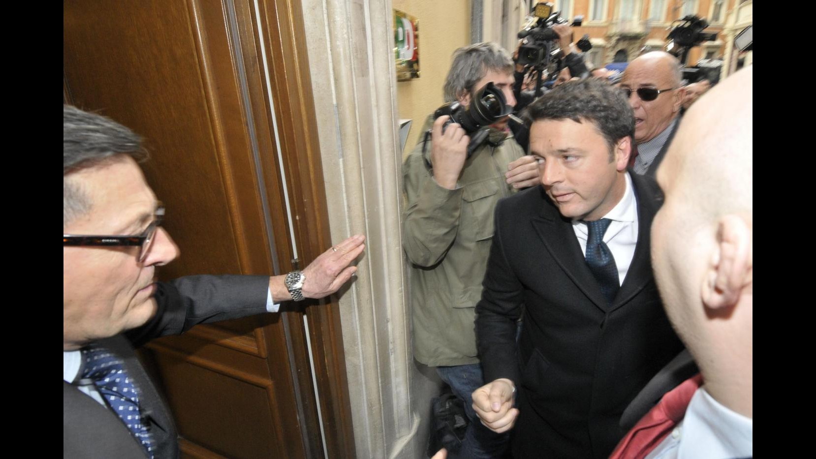 Incontro Renzi-Cavaliere: Profonda sintonia Letta apre, Alfano attacca