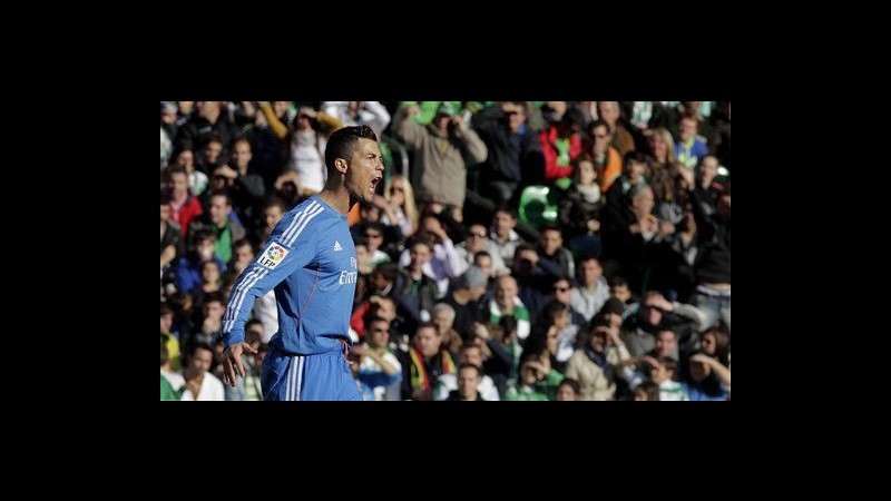 Liga, Real Madrid travolgente: 5-0 in casa del Betis, in gol anche Ronaldo e Bale