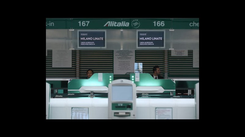 Alitalia sospende esuberi in attesa esito confronto