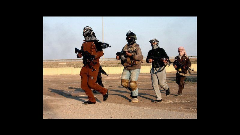 Iraq, volantini di al-Qaeda a residenti Falluja: Unitevi alla lotta
