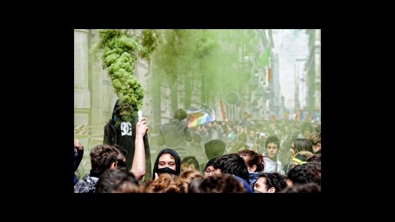 Tensioni alla manifestazione degli studenti a Torino