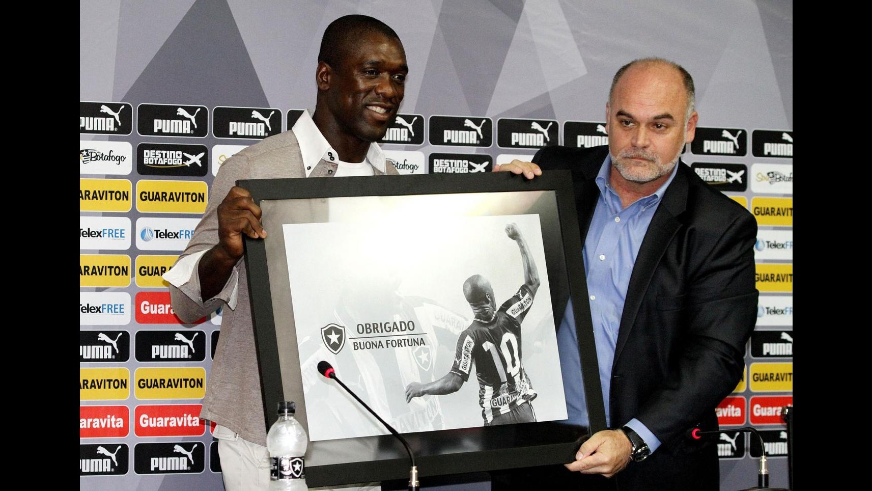 Seedorf: Smetto di giocare, ora allenerò il Milan. A Berlusconi non potevo dire di no