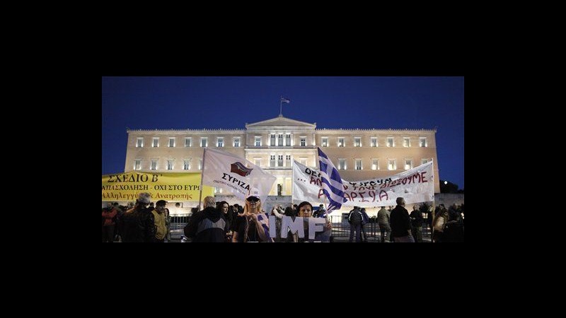 Grecia, Parlamento vota finanziaria 2013: 15mila in piazza ad Atene