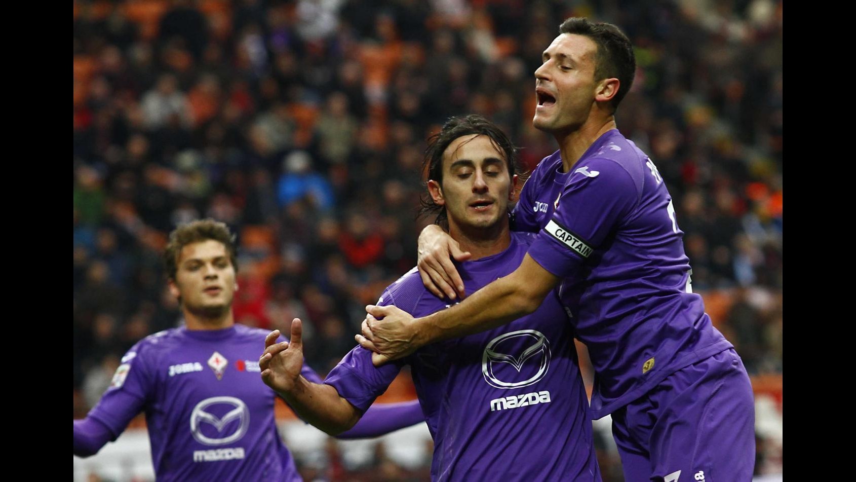 Serie A, Napoli corsaro a Genova, Milan ko in casa con la Fiorentina