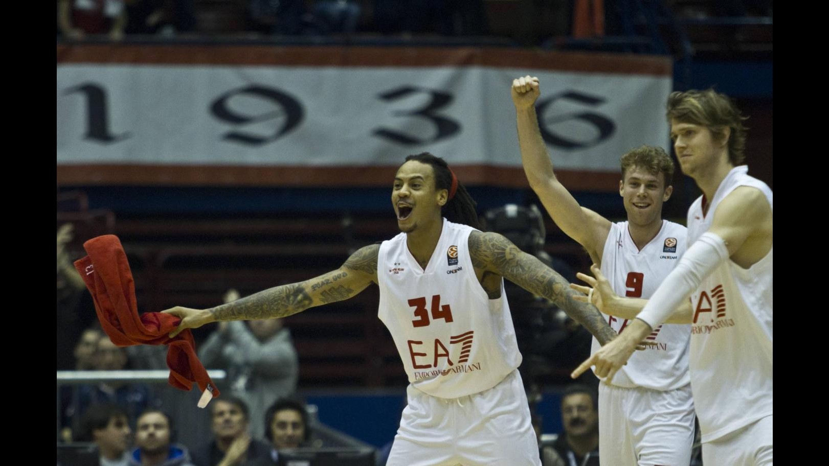 Basket, Eurolega: Impresa Milano, battuti 81-51 campioni d’Europa dell’Olympiakos