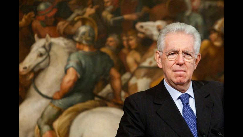Monti ai partiti: Meno attenzione a leadership e più ai contenuti