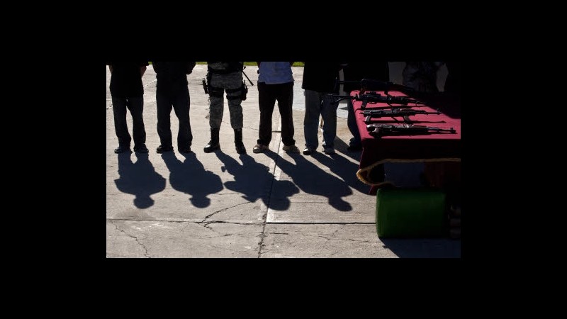 Messico, arrestati 24 membri cartello del Golfo: confessano 48 omicidi