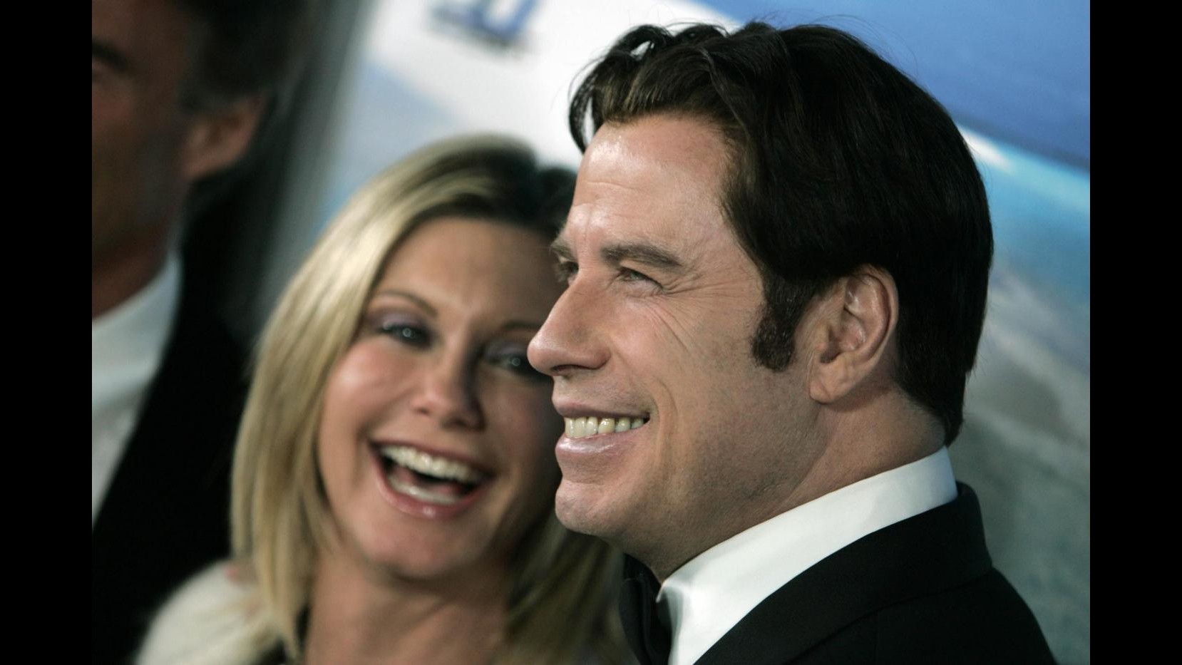 Travolta e Olivia Newton-John di nuovo insieme per un album natalizio