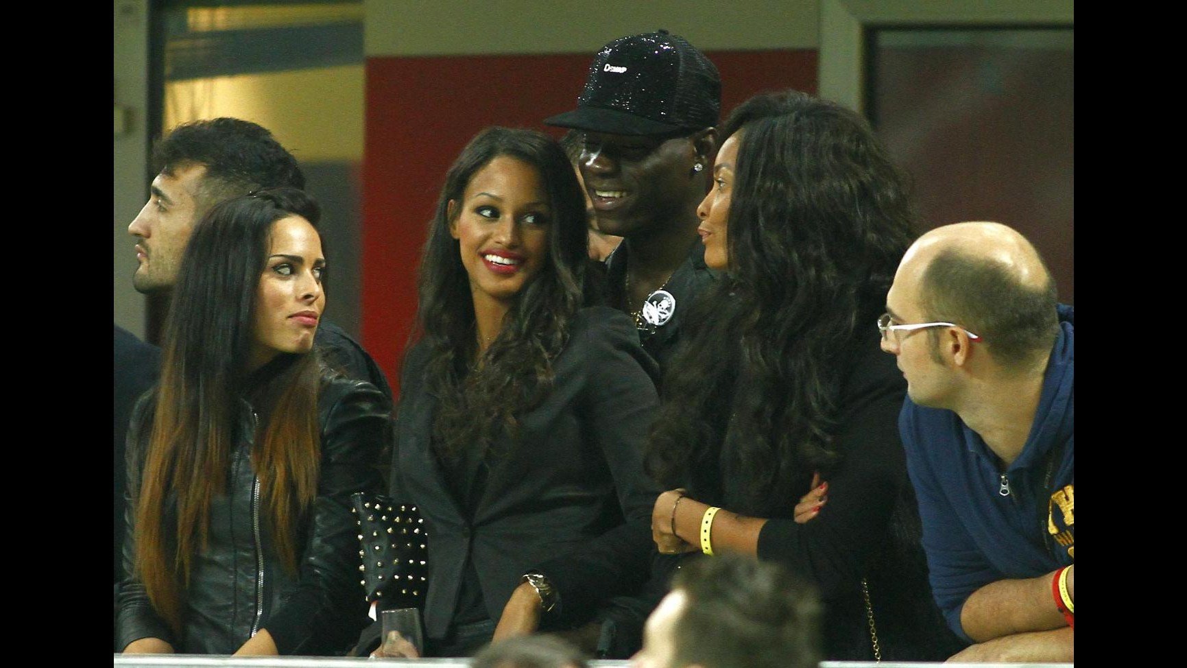 Balotelli assicura: Resto al Milan e con Fanny, è tosta ma mi fa star bene