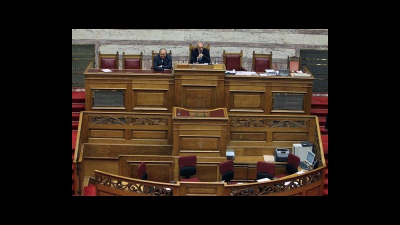 Grecia, Parlamento approva nuovo pacchetto austerità