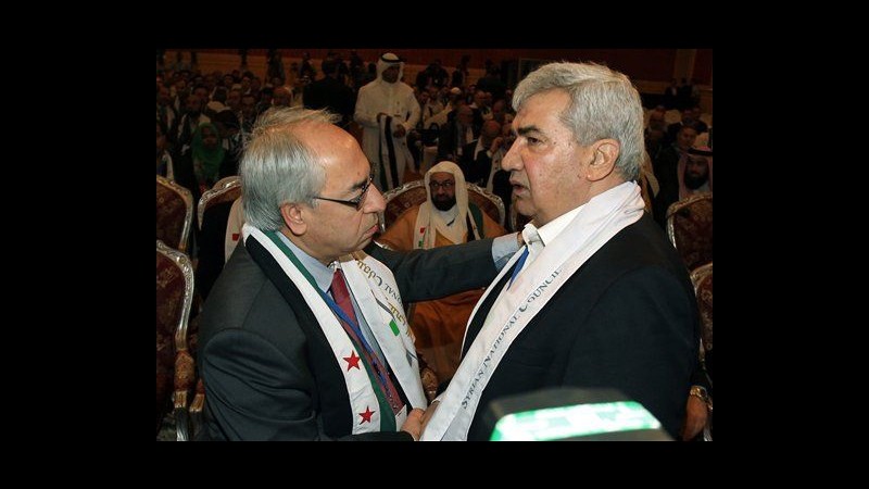 Siria, Cns inizia procedure per elezioni nuovi leader a Doha